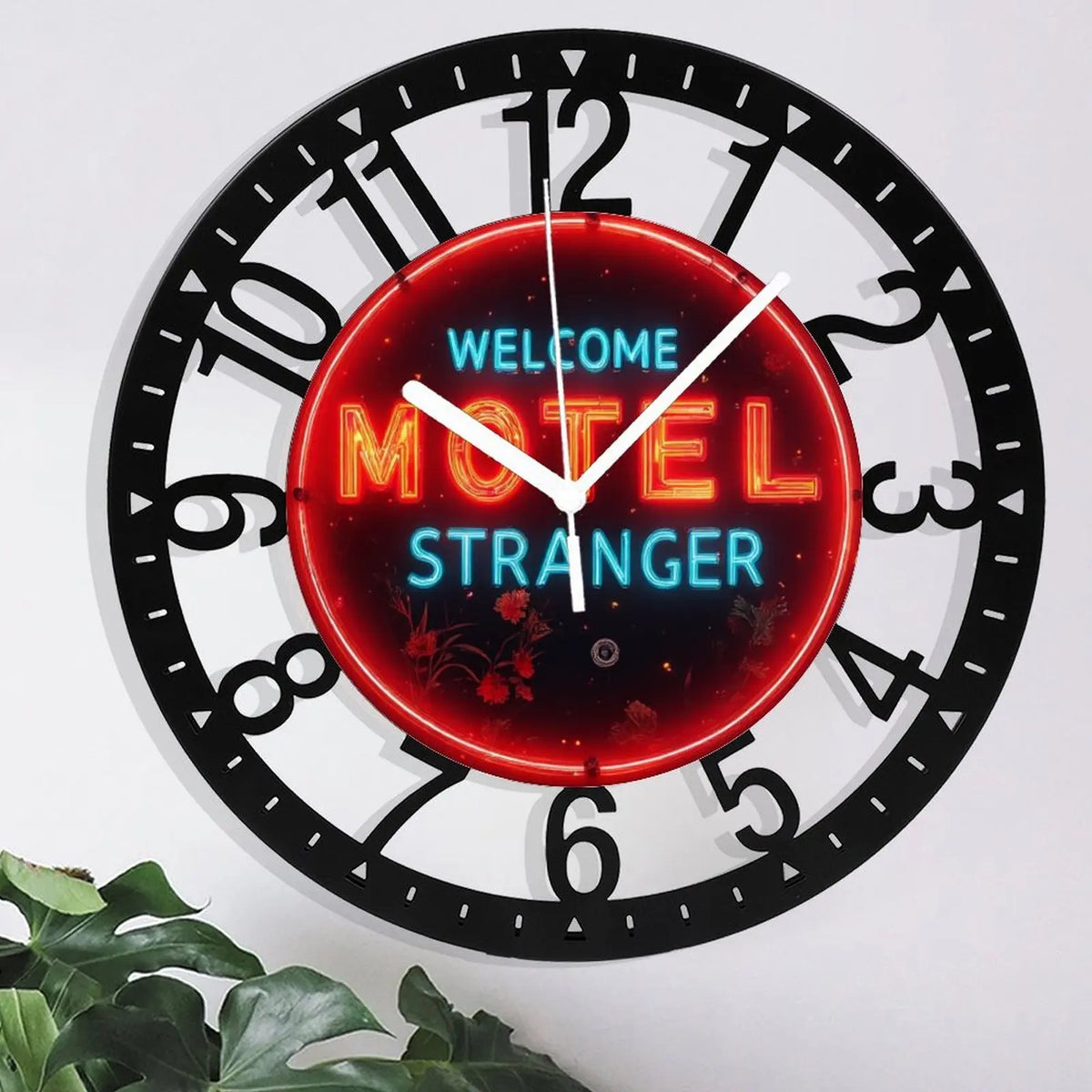 Fashion 25cm Circular Iron Wall Clock with Creative Elements