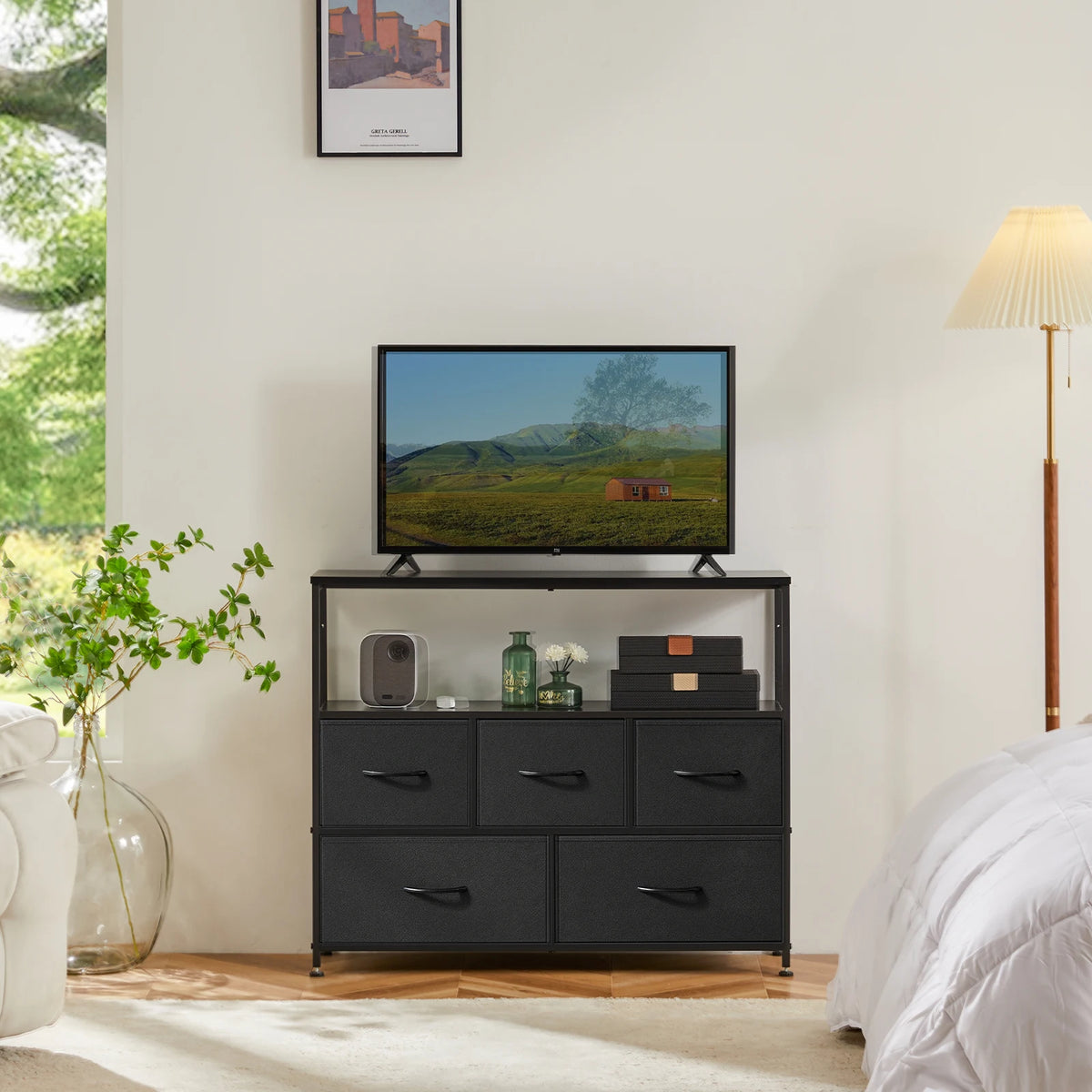 Cómoda soporte para TV MCQ con 5 cajones de almacenamiento de tela, consola multimedia con estante abierto para TV, unidad de entretenimiento compacta para dormitorio, sala de estar u organización de residencia estudiantil