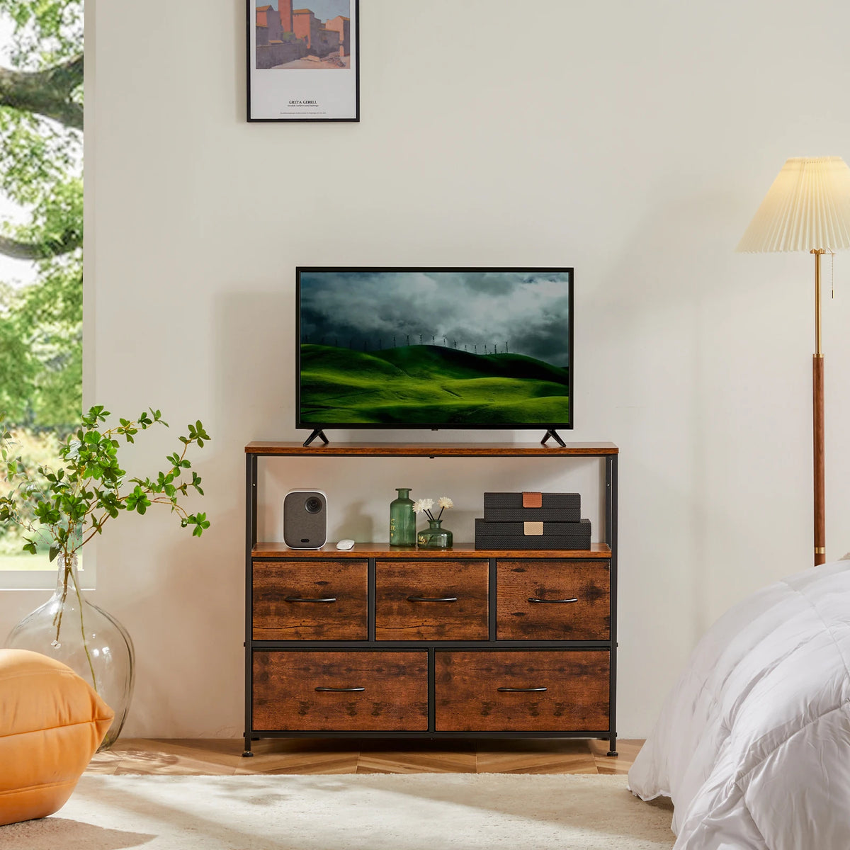 Cómoda soporte para TV MCQ con 5 cajones de almacenamiento de tela, consola multimedia con estante abierto para TV, unidad de entretenimiento compacta para dormitorio, sala de estar u organización de residencia estudiantil